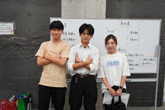 ホストファミリーと対面する様子6